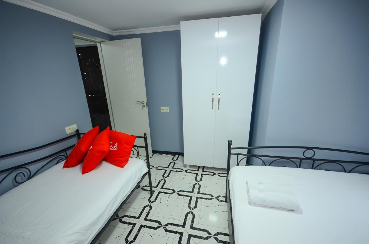 Aparthotel My Home Batoumi Extérieur photo