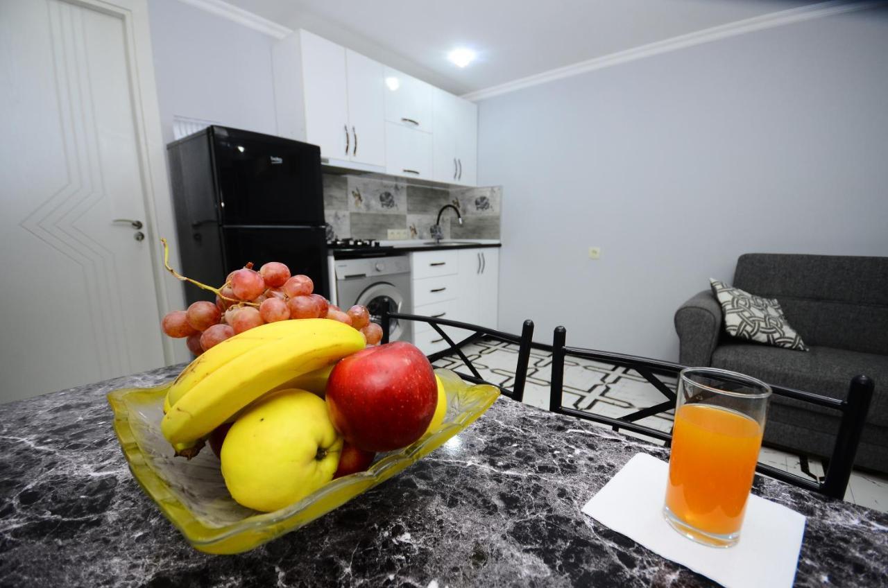 Aparthotel My Home Batoumi Extérieur photo