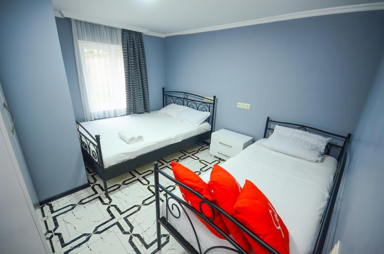 Aparthotel My Home Batoumi Extérieur photo
